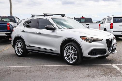 Silverstone Gray Metallic 2019 Alfa Romeo Stelvio Base