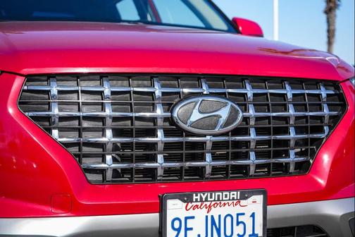Scarlet Red Pearl 2023 Hyundai VENUE SEL