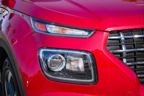 Scarlet Red Pearl 2023 Hyundai VENUE SEL