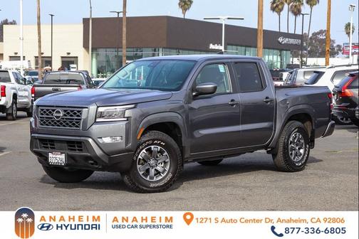 2022 Nissan Frontier SV