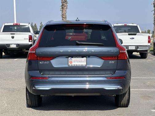 2023 Volvo XC60 B5 Plus Bright Theme