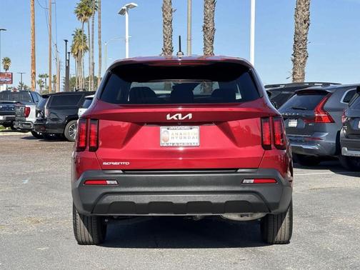 2023 Kia Sorento LX