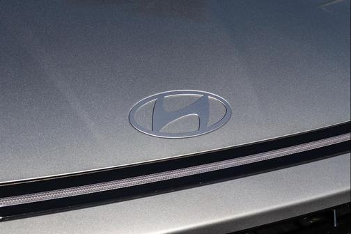 Aero Silver 2026 Hyundai SONATA Hybrid Base