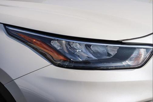 Blizzard Pearl 2020 Toyota Highlander XLE