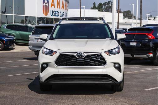 Blizzard Pearl 2020 Toyota Highlander XLE