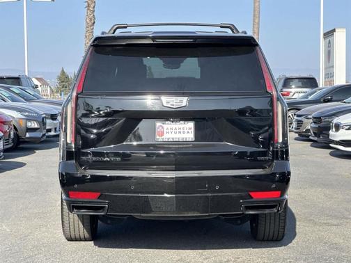 2022 Cadillac Escalade ESV Sport Platinum