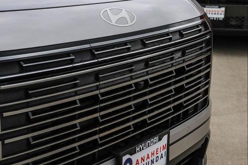 Typhoon Silver Metallic 2026 Hyundai PALISADE Limited