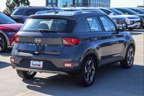 Ecotronic Gray 2026 Hyundai VENUE SEL