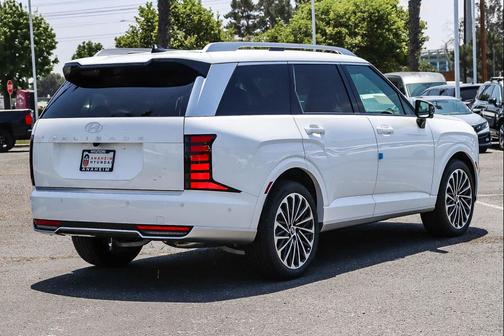 Creamy White Pearl 2026 Hyundai PALISADE Calligraphy