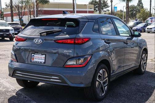 2023 Hyundai KONA EV SE