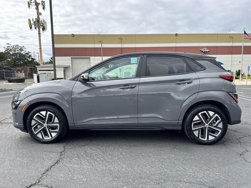 2023 Hyundai KONA EV SE