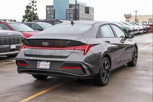 Amazon Gray 2026 Hyundai ELANTRA HEV SEL Sport