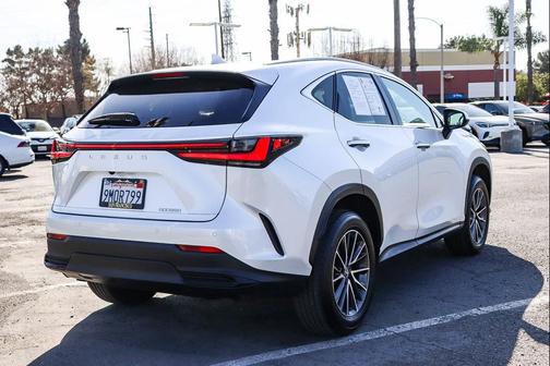 2025 Lexus NX 250 Premium
