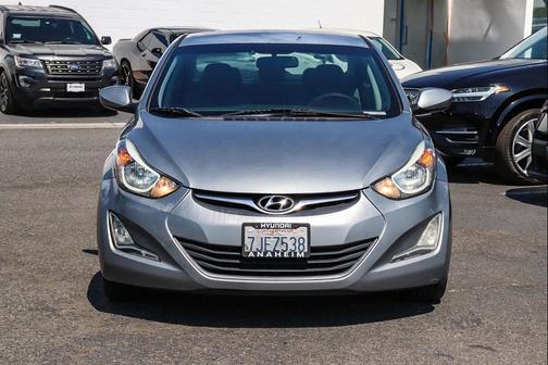 Titanium Gray Metallic 2014 Hyundai ELANTRA SE