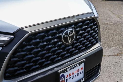 Sonic Silver 2023 Toyota Corolla Cross XLE