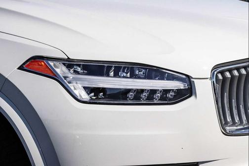 2022 Volvo XC90 Recharge Plug-In Hybrid T8 Inscription Expression 6 Passenger