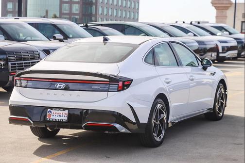 2026 Hyundai SONATA SEL