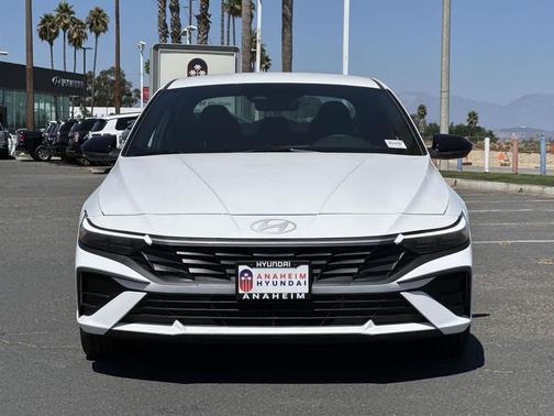 2025 Hyundai ELANTRA HEV SEL Sport