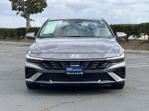 2025 Hyundai ELANTRA SEL