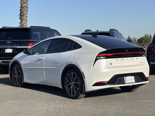 2024 Toyota Prius XLE