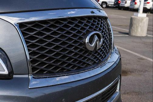 2016 INFINITI QX80 Base