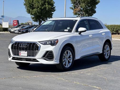 2022 Audi Q3 45 S line Premium