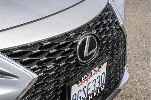 Iridium 2021 Lexus IS 300 Base