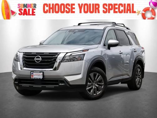 Brilliant Silver Metallic 2023 Nissan Pathfinder SV FWD