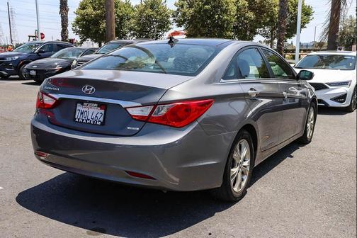 Harbor Gray Metallic 2013 Hyundai SONATA Limited