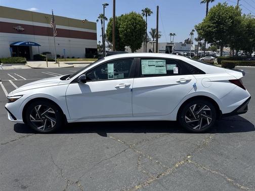 2025 Hyundai ELANTRA Sport