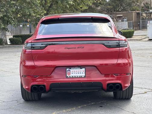 2021 Porsche Cayenne GTS