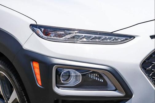 Chalk White 2020 Hyundai KONA Limited