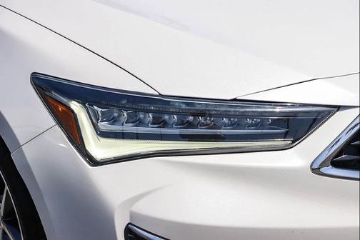 Platinum White Pearl 2019 Acura ILX Premium Package