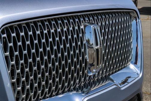 Chroma Crystal Blue 2021 Lincoln Navigator Black Label