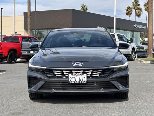 2025 Hyundai ELANTRA HEV SEL Sport