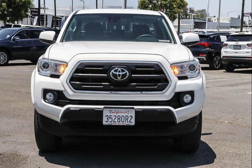Super White 2019 Toyota Tacoma SR5