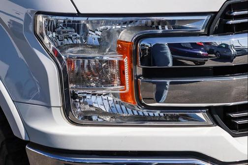 OXFORD WHITE 2018 Ford F-150 Lariat