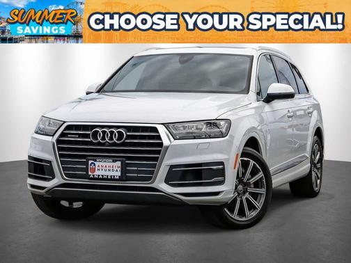 White 2017 Audi Q7 3.0T Premium