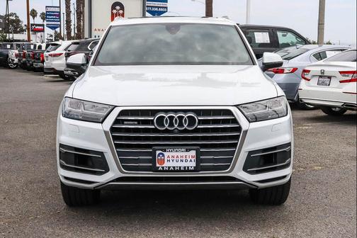 White 2017 Audi Q7 3.0T Premium