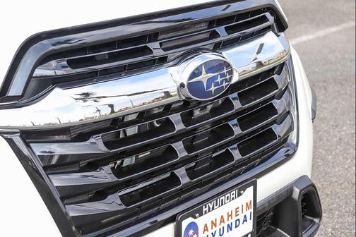 2023 Subaru Ascent Premium 8-Passenger