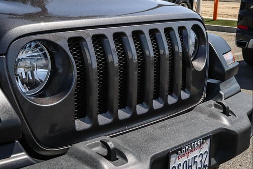Granite Crystal Metallic Clearcoat 2021 Jeep Wrangler Sport S