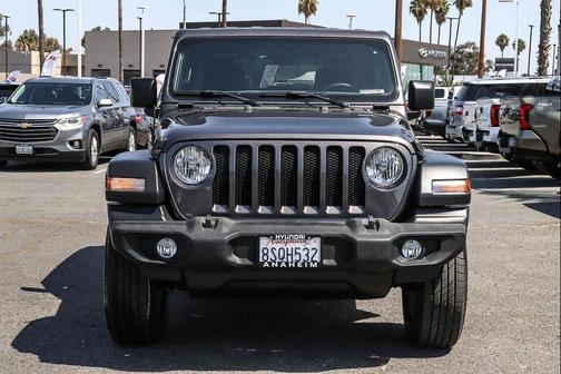 Granite Crystal Metallic Clearcoat 2021 Jeep Wrangler Sport S