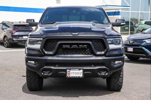 Diamond Black Crystal Pearlcoat 2022 RAM 1500 Rebel