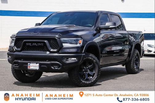 Diamond Black Crystal Pearlcoat 2022 RAM 1500 Rebel