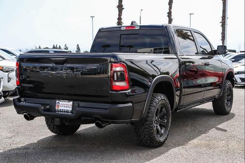 Diamond Black Crystal Pearlcoat 2022 RAM 1500 Rebel