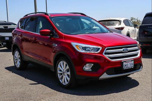 Ruby Red Metallic Tinted Clearcoat 2019 Ford Escape SEL