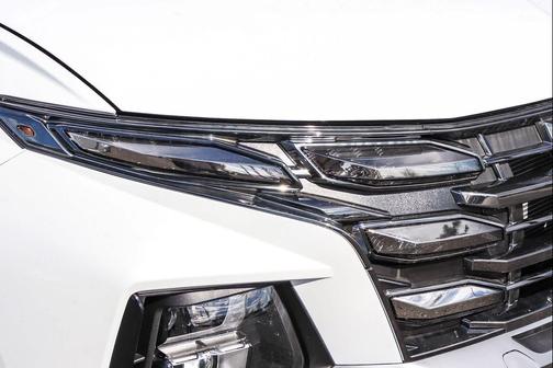 Creamy White Pearl 2026 Hyundai TUCSON Hybrid Limited