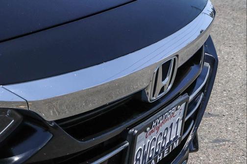 Crystal Black Pearl 2021 Honda Accord LX 1.5T