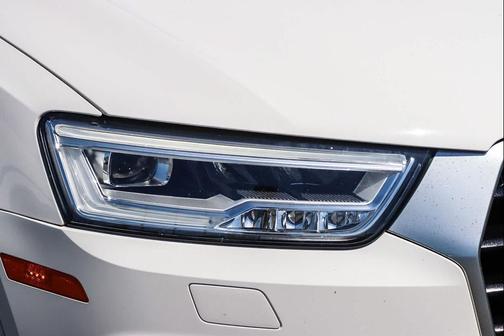White 2017 Audi Q3 2.0T Prestige