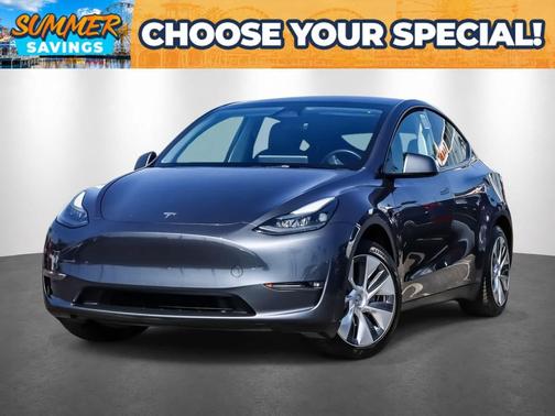Midnight Silver Metallic 2023 Tesla Model Y RWD